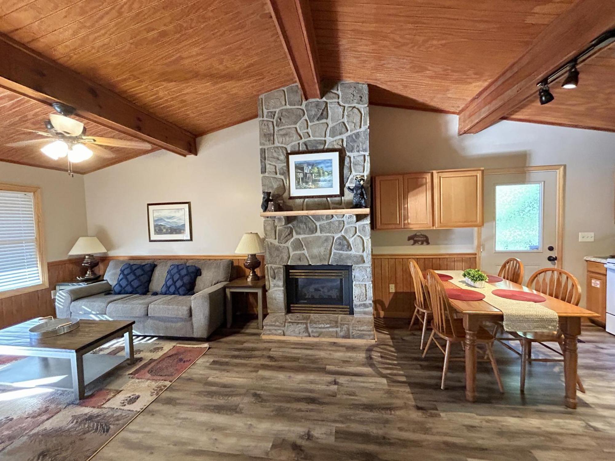 Вилла On Dolly Time 1 Mile From Dollywood Пиджен-Фордж Экстерьер фото